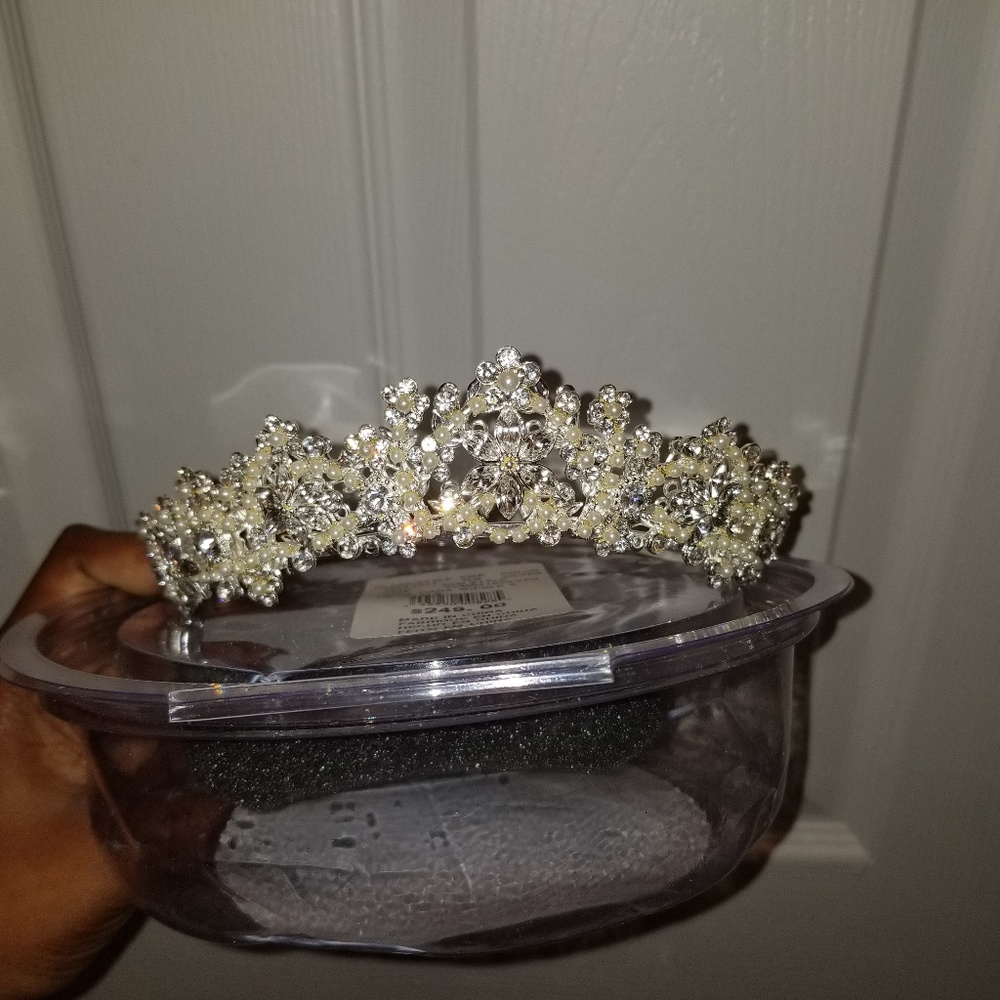 Tiara